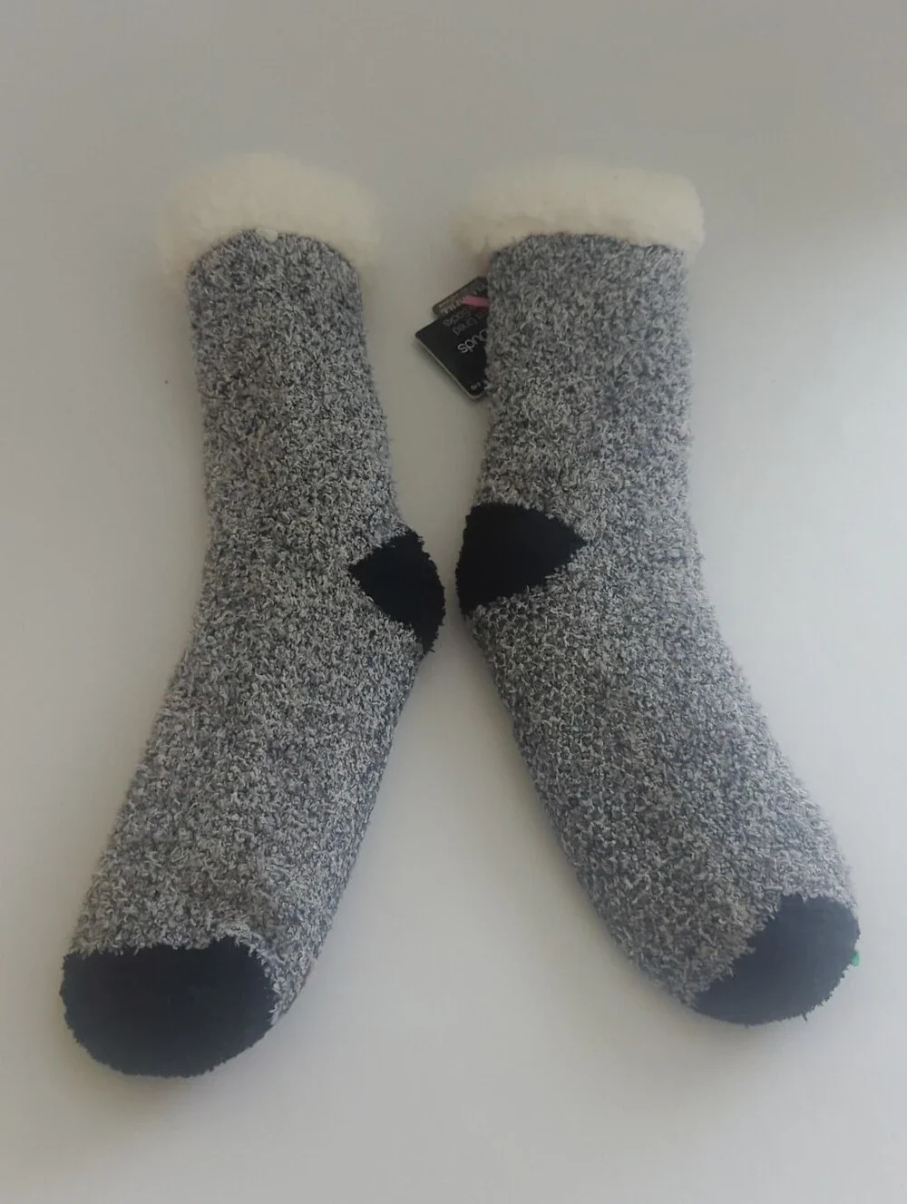 Cuddl Duds Grey Sherpa Lined Lounge Locks Plushfill Size: Shoe Size 4-10 NWT